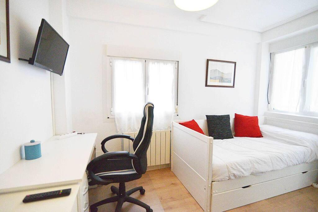 סנטנדר El Apartamento De Los Pinares By Just Room מראה חיצוני תמונה